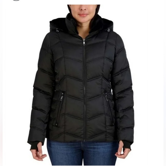 Nautica Women's Puffer Jacket w/ Detachable Hood Water Resistant winter coat - Picture 1 of 8